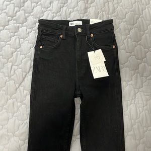 BRAND NEW Black Zara Skinny Jeans